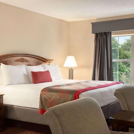 מלון Ramada By Wyndham Pigeon Forge North מראה חיצוני תמונה