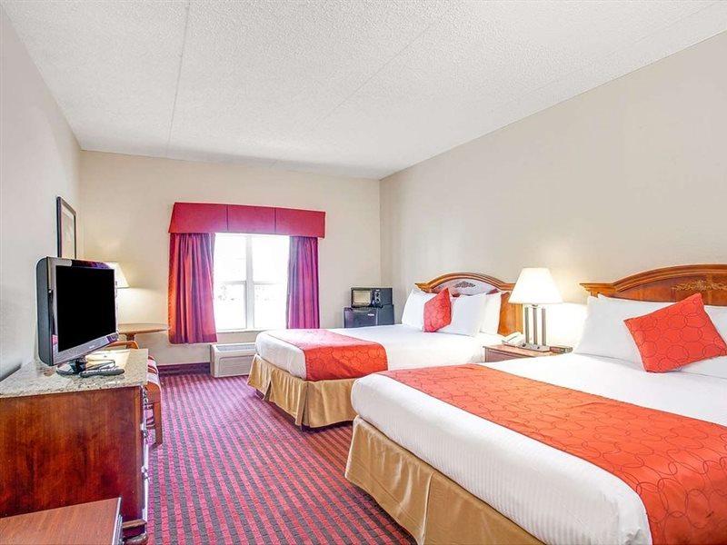 מלון Ramada By Wyndham Pigeon Forge North מראה חיצוני תמונה