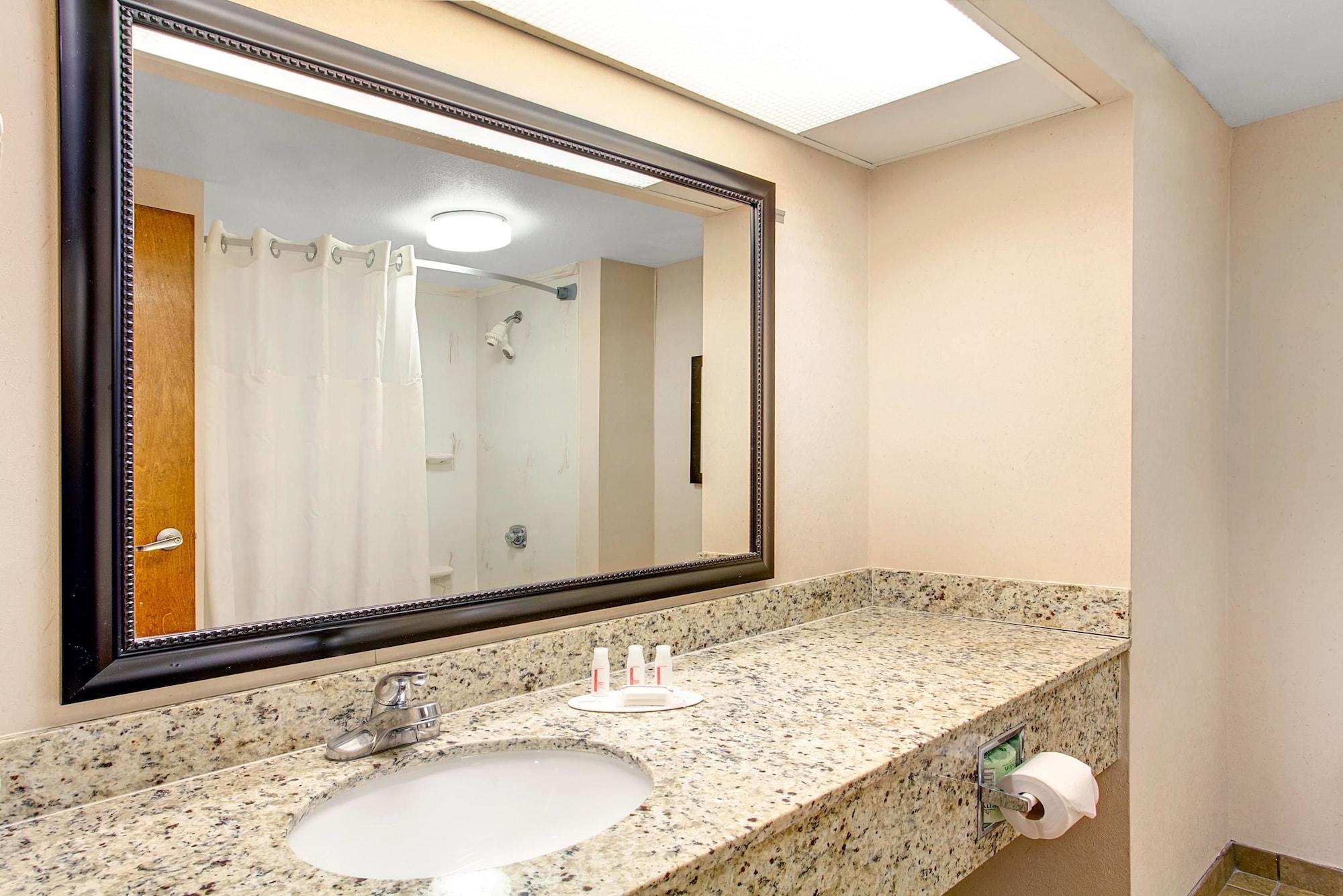 מלון Ramada By Wyndham Pigeon Forge North מראה חיצוני תמונה