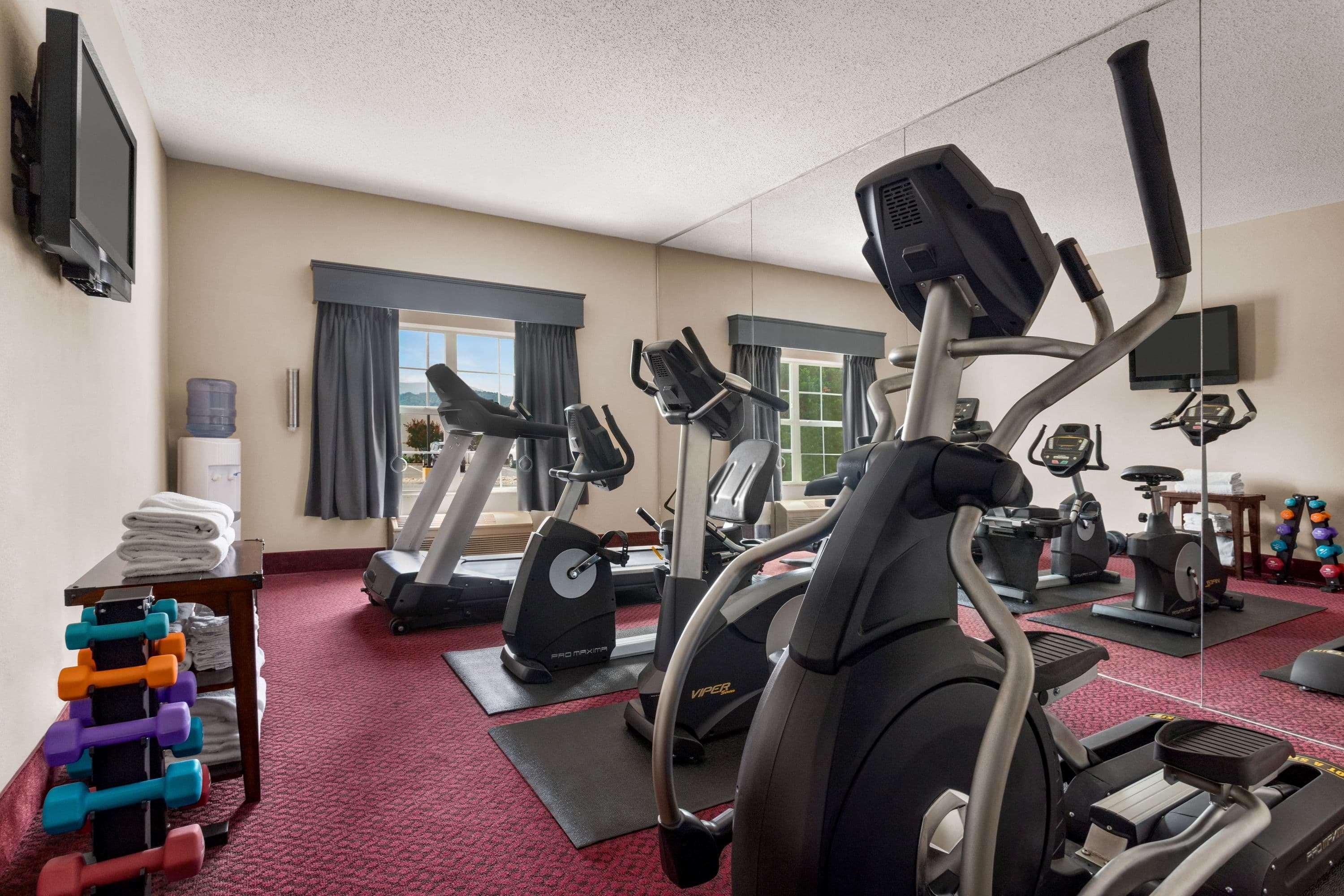 מלון Ramada By Wyndham Pigeon Forge North מראה חיצוני תמונה