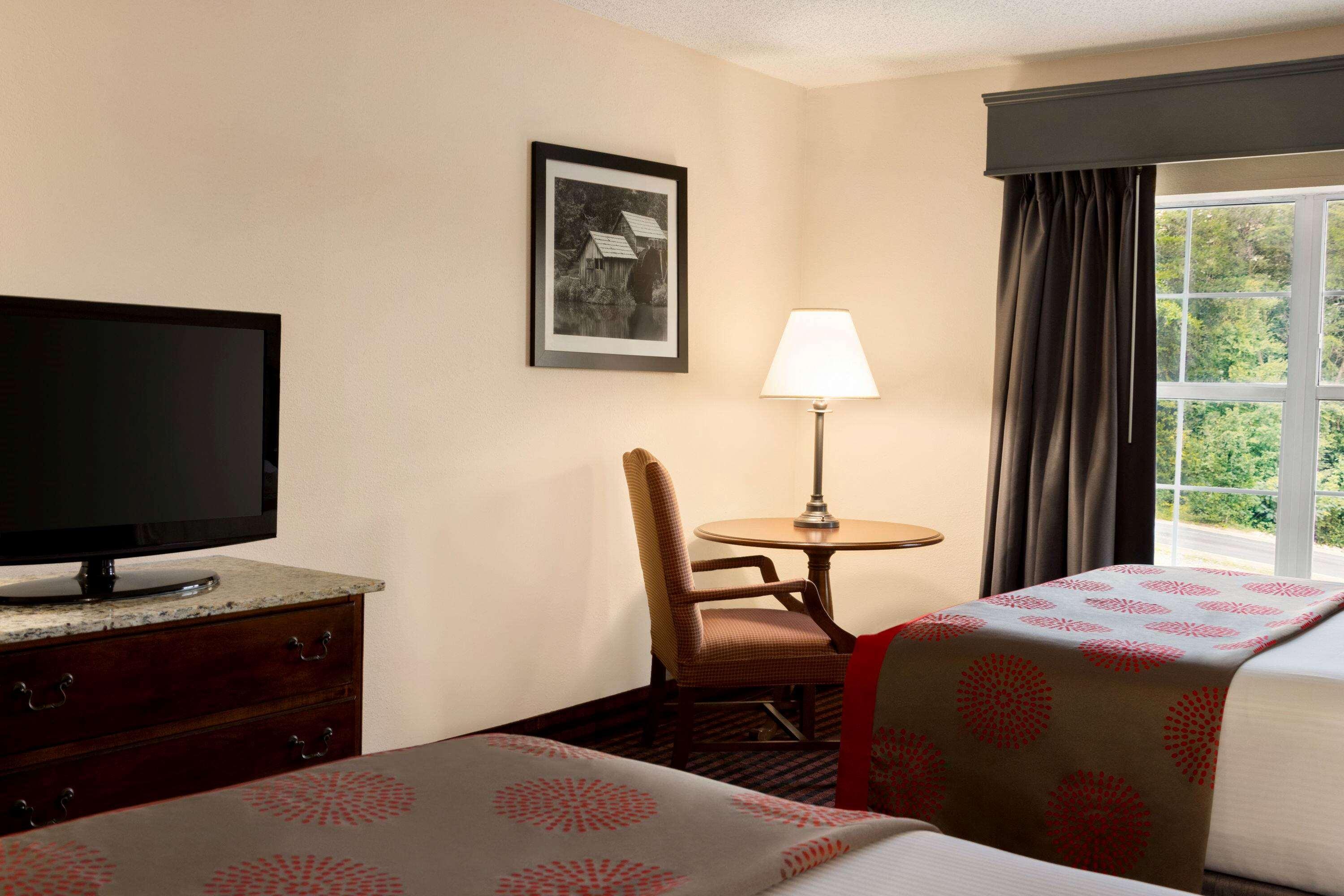מלון Ramada By Wyndham Pigeon Forge North מראה חיצוני תמונה
