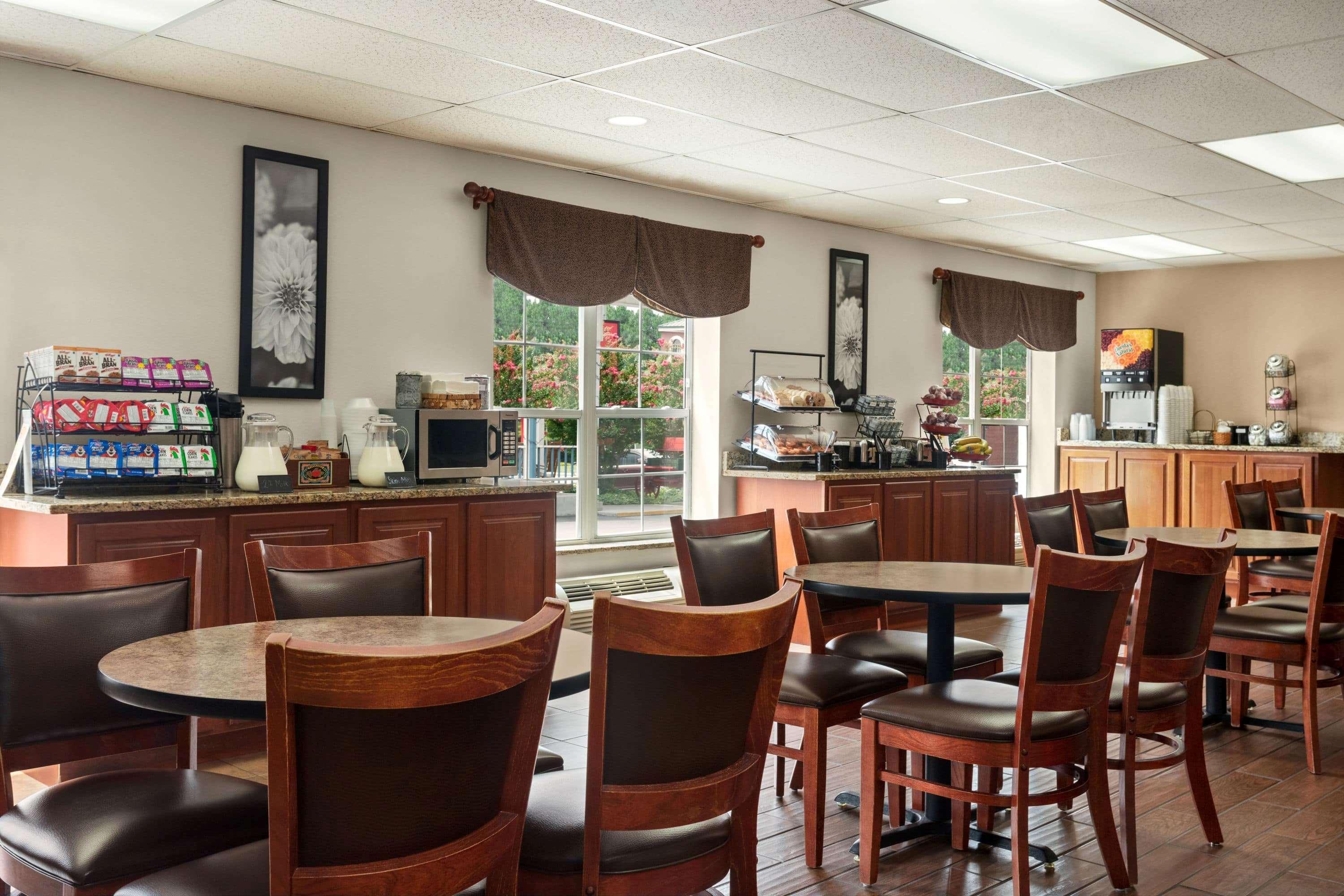 מלון Ramada By Wyndham Pigeon Forge North מראה חיצוני תמונה