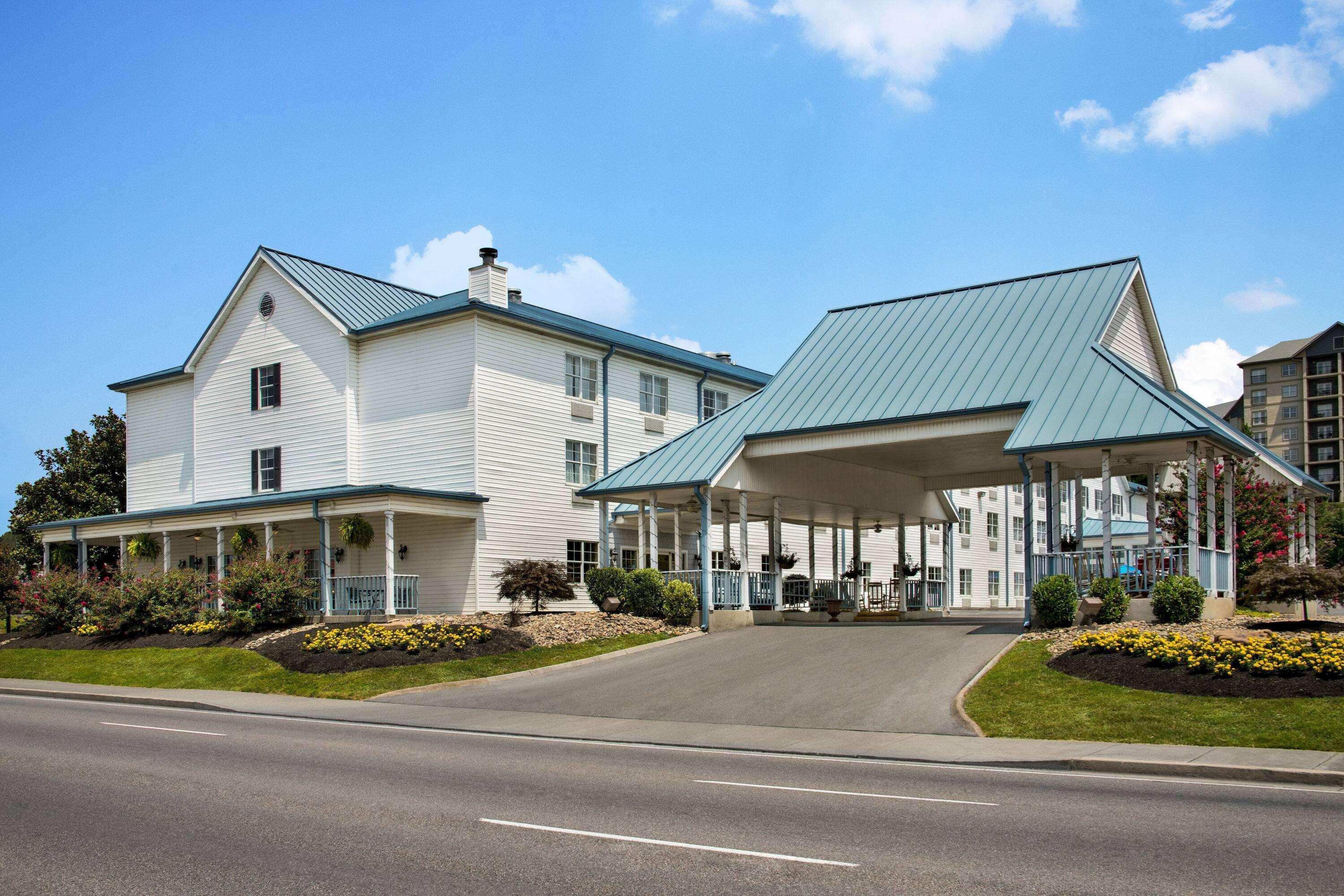 מלון Ramada By Wyndham Pigeon Forge North מראה חיצוני תמונה