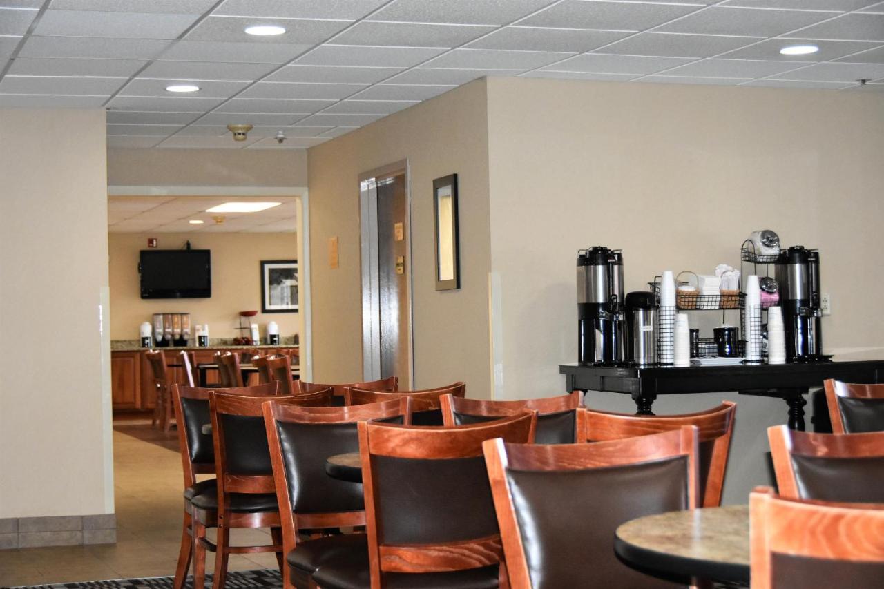 מלון Ramada By Wyndham Pigeon Forge North מראה חיצוני תמונה