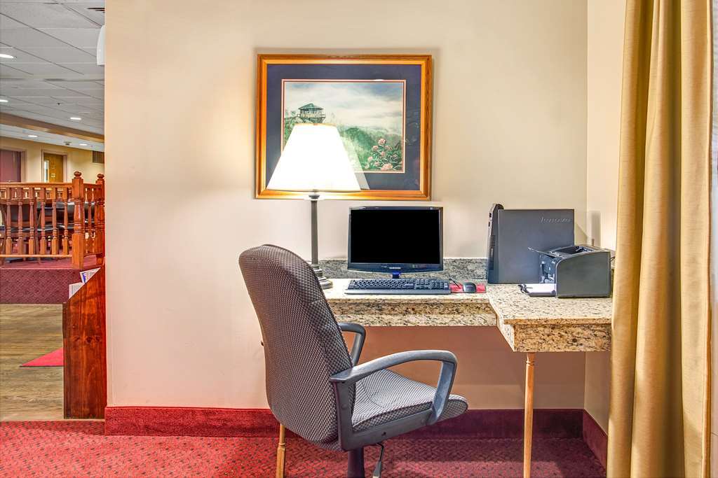 מלון Ramada By Wyndham Pigeon Forge North מתקנים תמונה